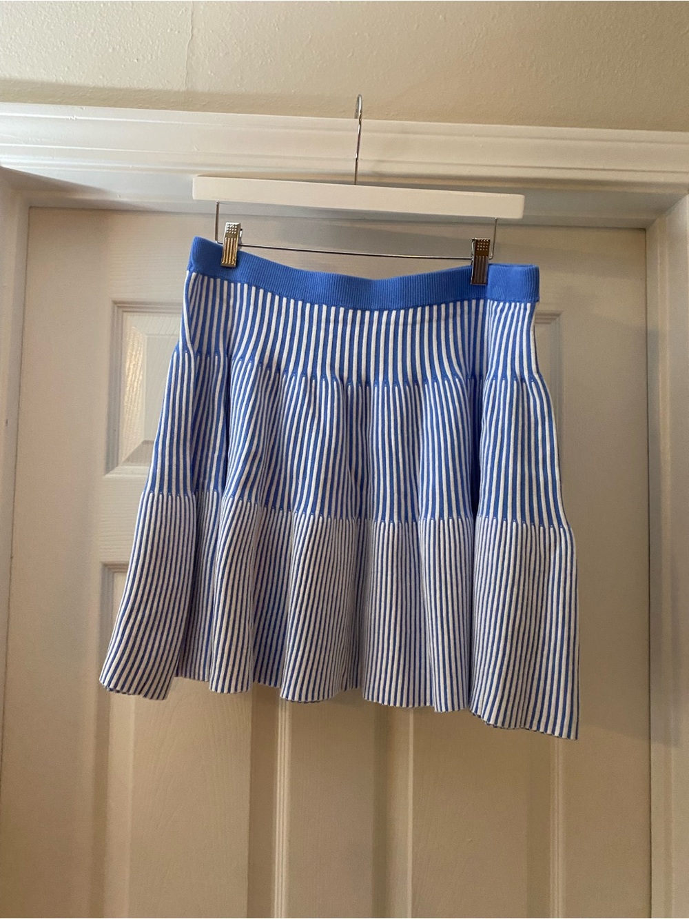 Free People. Blue/White Stripe Ribbed Women's Skirt. Large. NWT. Pull on.